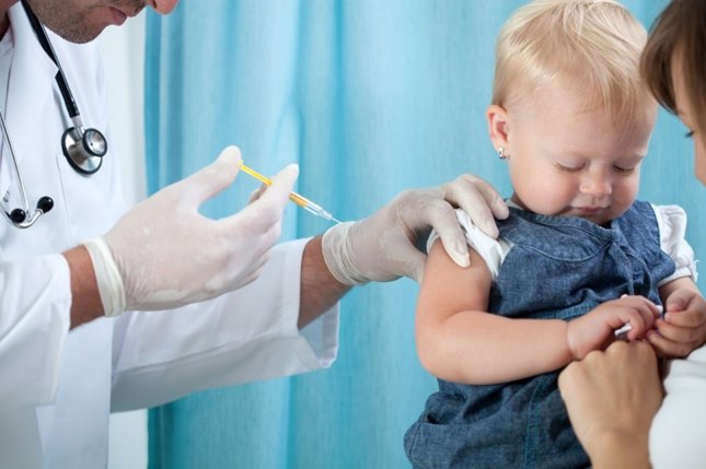 Faltan vacunas para los niños